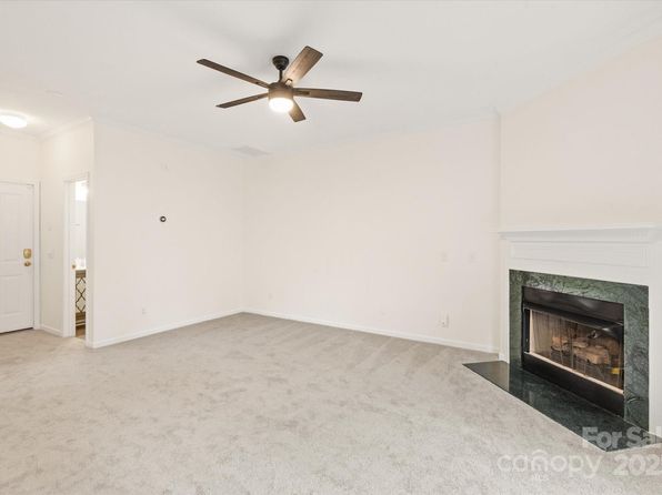 charlotte-north-carolina-65011711 picture