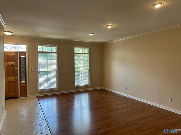 3rd image of 138 Canterbury Dr