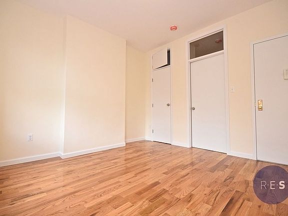 2nd image of 240 Prospect Park W APT 2L