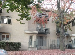 1248 W Byron St #3, Chicago, IL 60613