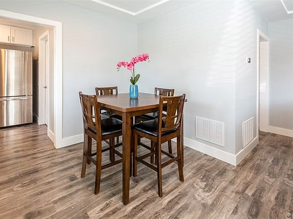 5th image of 3139 W 154th St
