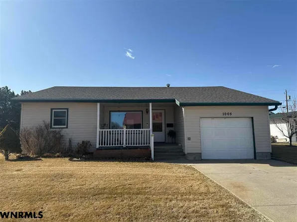 1005 11th St, Gering, NE 69341
