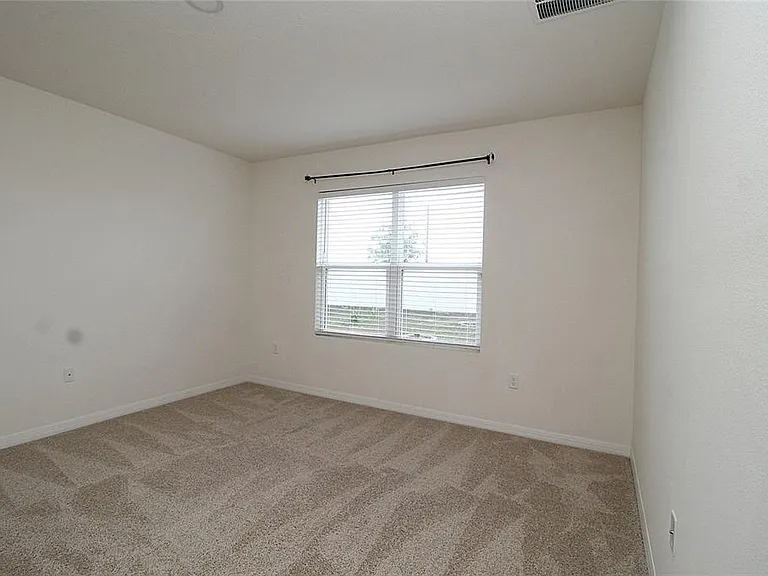 9488 Black Walnut Dr — Photo 8