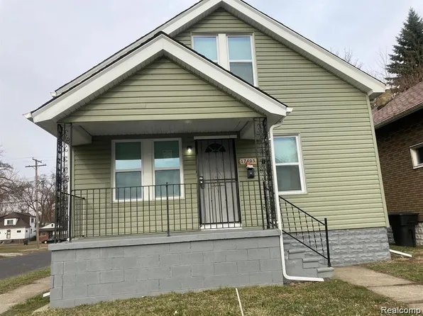 17405 Fleming Ave, Hamtramck, MI 48212