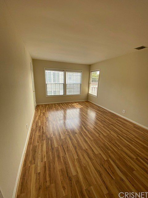 1st image of 1719 N Glenoaks Blvd