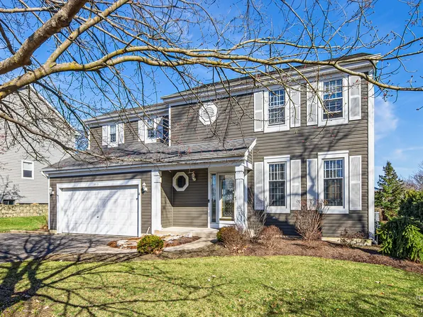 1910 Pine Dr, McHenry, IL 60051