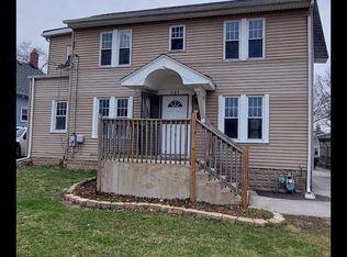 644 N View St, Aurora, IL 60506