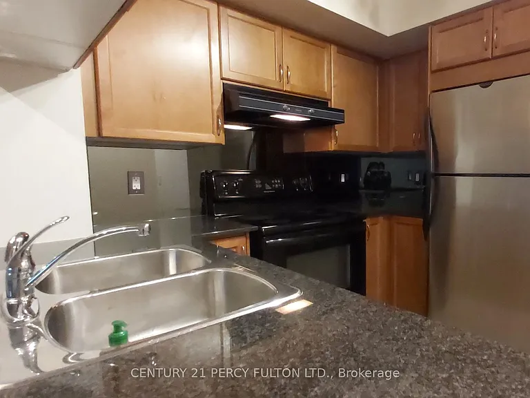 18 Kenaston Gdns #317 — Photo 14