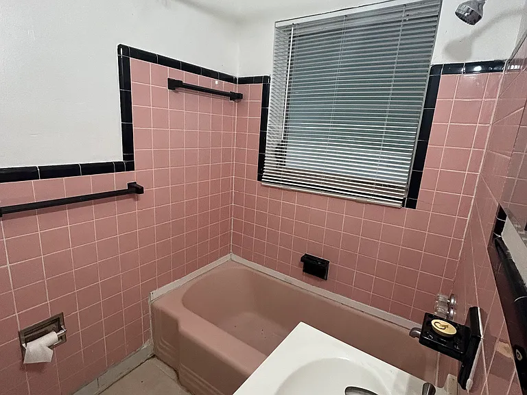 1220 NE 110th Ter #B — Photo 13