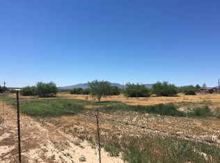 E Morris Ln, Benson, AZ 85602