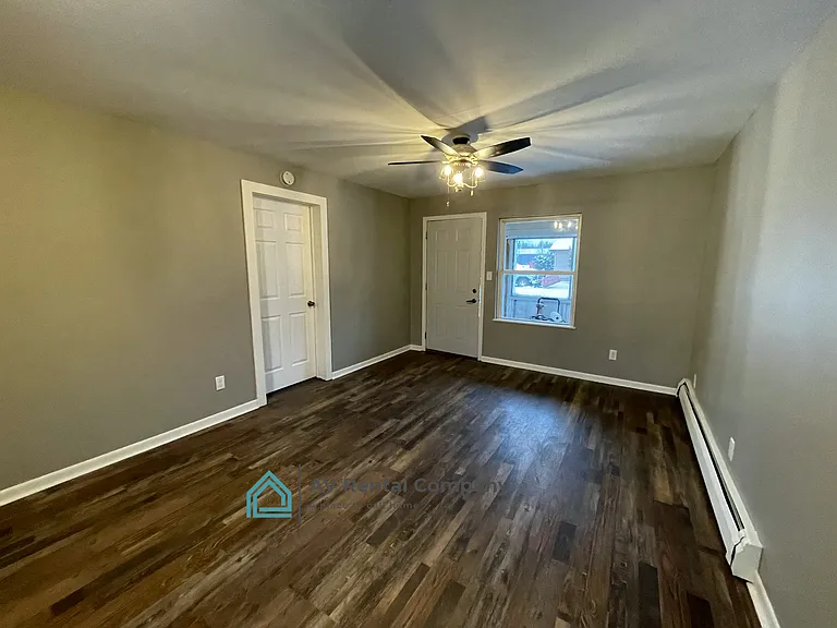 64 E Stephenson Ave #6 — Photo 1
