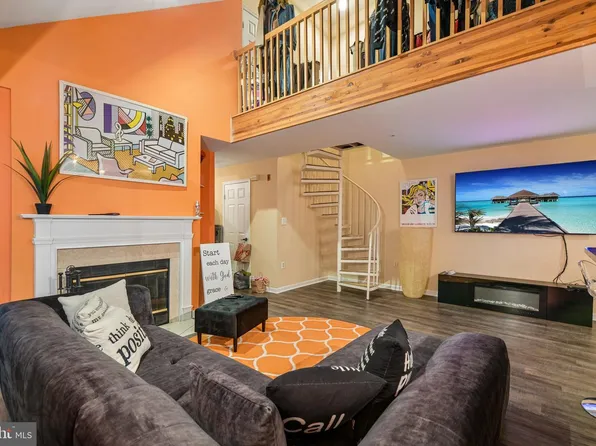 9805 Lake Pointe Ct APT 304, Upper Marlboro, MD 20774