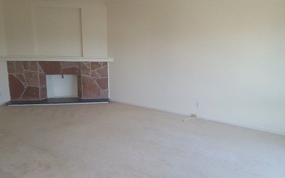 5th image of 30 Iris Ave