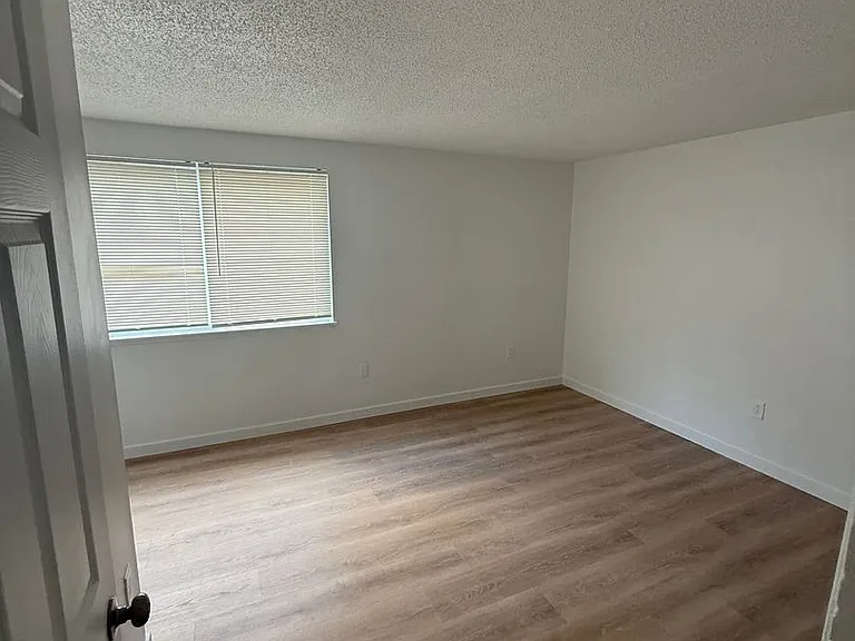 Timberlane Estates — Photo 34