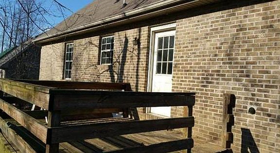 5th image of 814 Shelton Cir