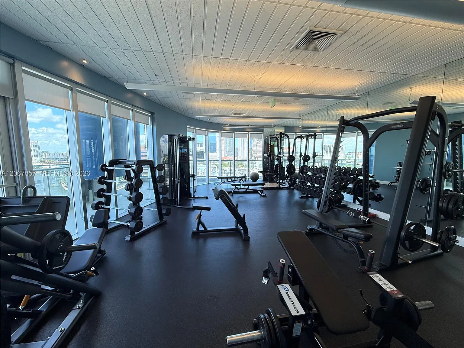 1 bed, 832 sqft, $2,900 — Photo 4