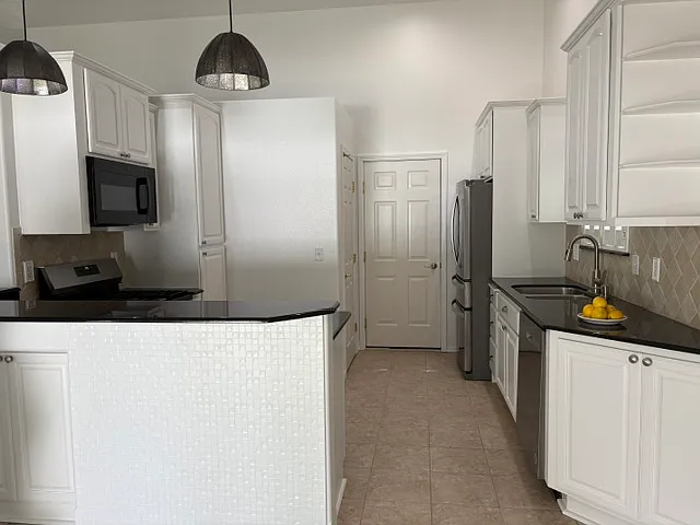 1256 W Edgewood Cir — Photo 10