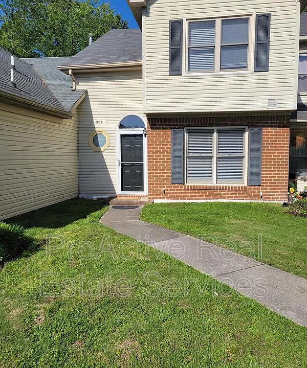 203 Burman Wood Dr #1
