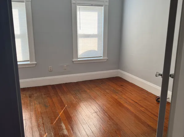19 Hosmer St Floor 2, Everett, MA 02149
