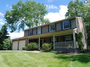 97 Thistlewood Ln, Spencerport, NY 14559