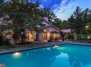 6732 Selkirk Dr, Bethesda, MD 20817