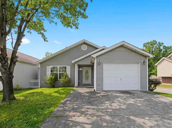 7108 W Country Club Dr, Huntington, WV 25705