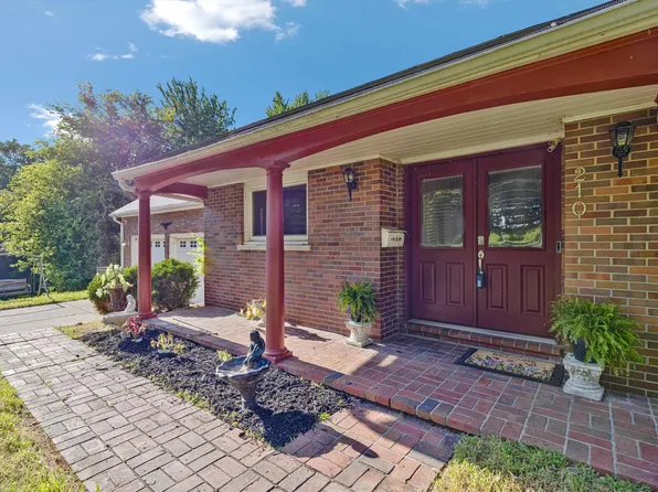 210 E Main St, Newburgh, IN 47630