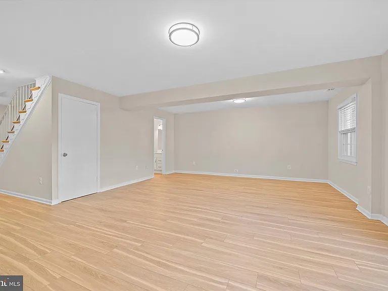 3221 Adams Ct — Photo 26
