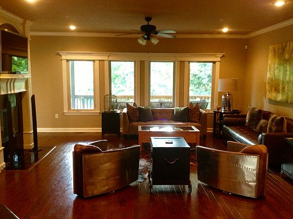 3rd image of 13501 Foxfield Ln