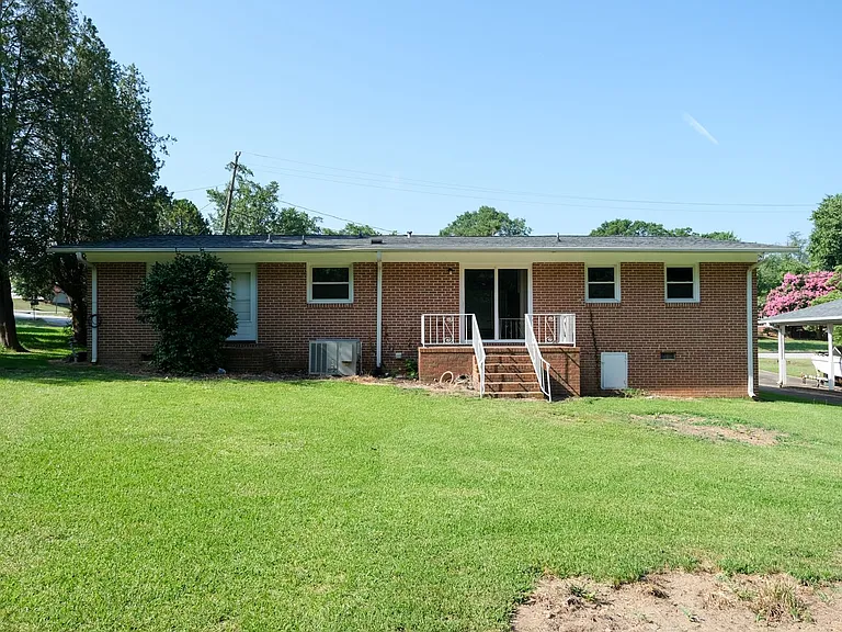 6 Hardale Ln — Photo 16