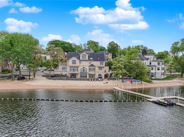 30 Aviva Ct, Staten Island, NY 10307