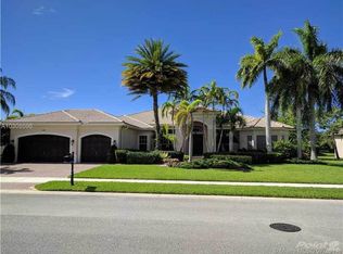 10985 NW 2nd St, Plantation, FL 33324