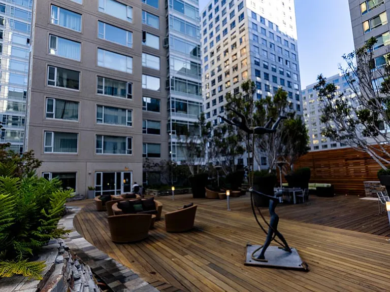 1160 Mission St #2102 — Photo 41