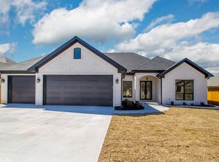 1614 Creekview Dr, Sherwood, AR 72120