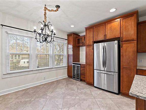 5th image of 5269 N Park Ave