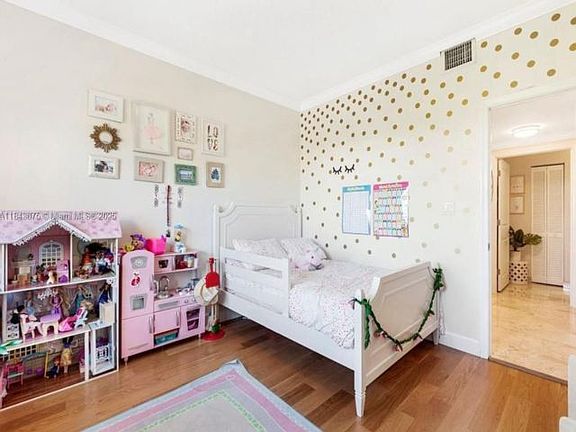 4th image of 118 Zamora Ave APT 307