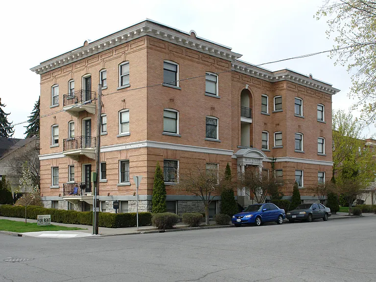 Marlboro Apartments — Photo 13