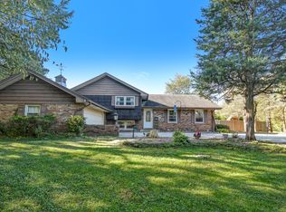 2705 Hobson Rd, Downers Grove, IL 60516
