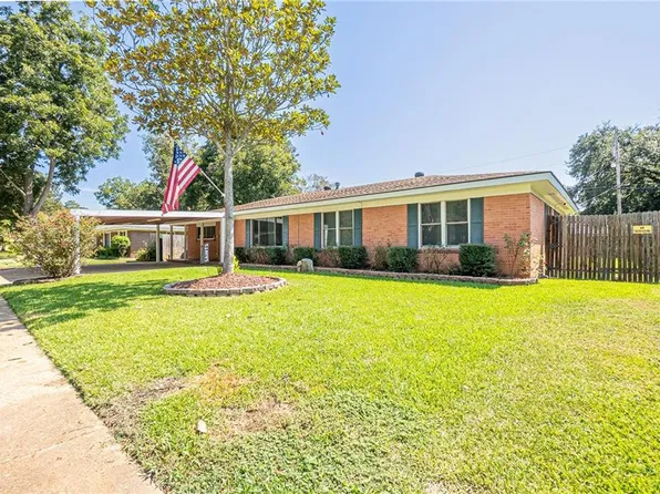 5627 W Circle Dr, Alexandria, LA 71301