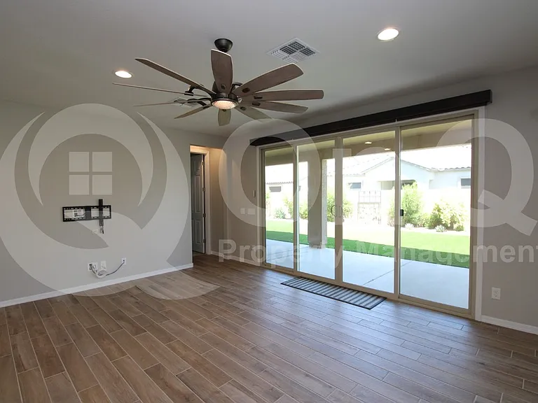 22940 E Domingo Rd — Photo 5