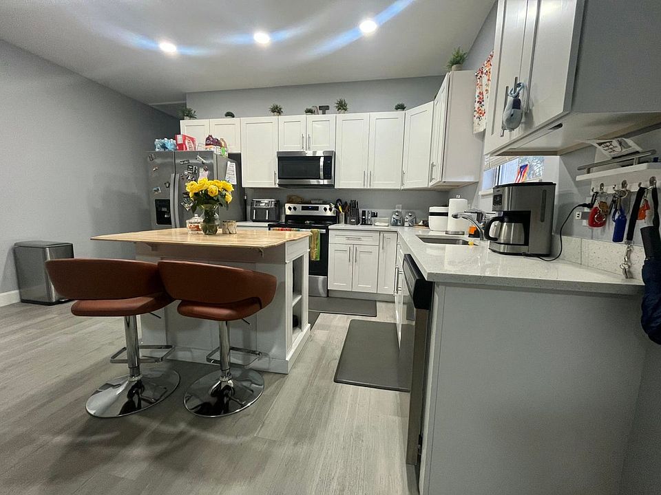 1st image of 2321 NW 4th St #2