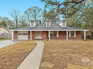 916 Shady Brook Dr, Mobile, AL 36606