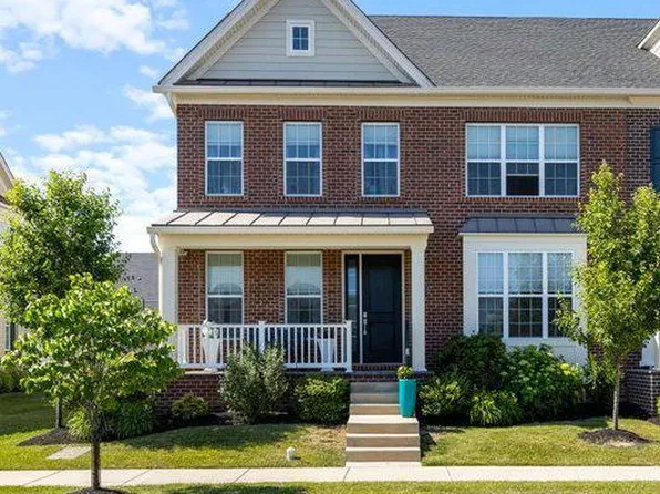 4858 W Blossom Dr, Doylestown, PA 18902