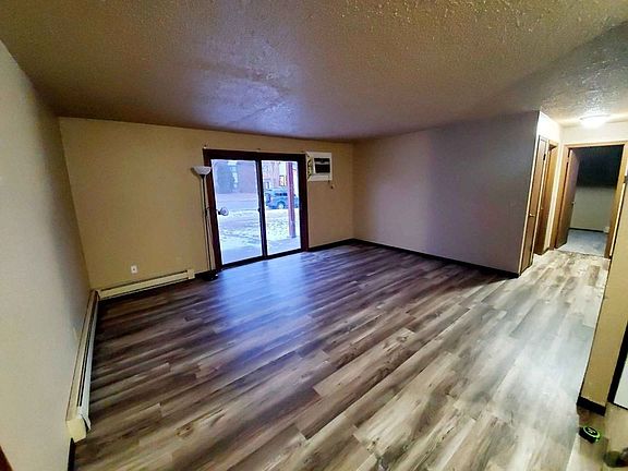 3rd image of 2901 E Rosser Ave APT 2