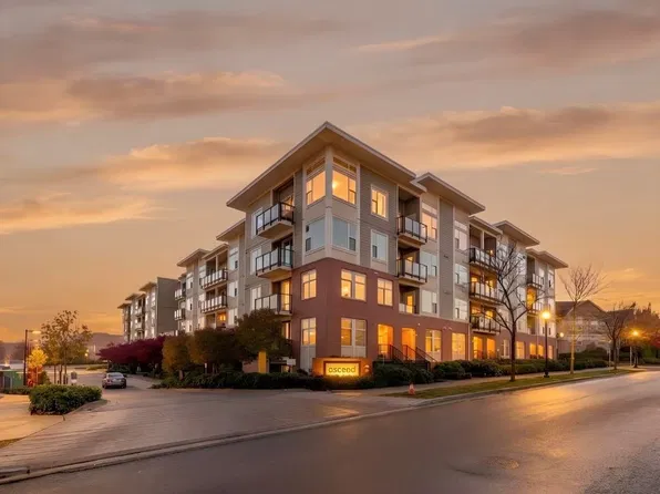 15956 86a Ave #122, Surrey, BC V4N 6N8