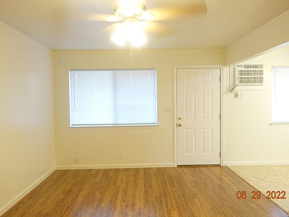3rd image of 115 Cedar St #2