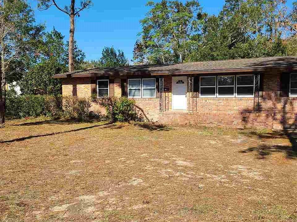 1st image of 3610 Forest Glen Dr