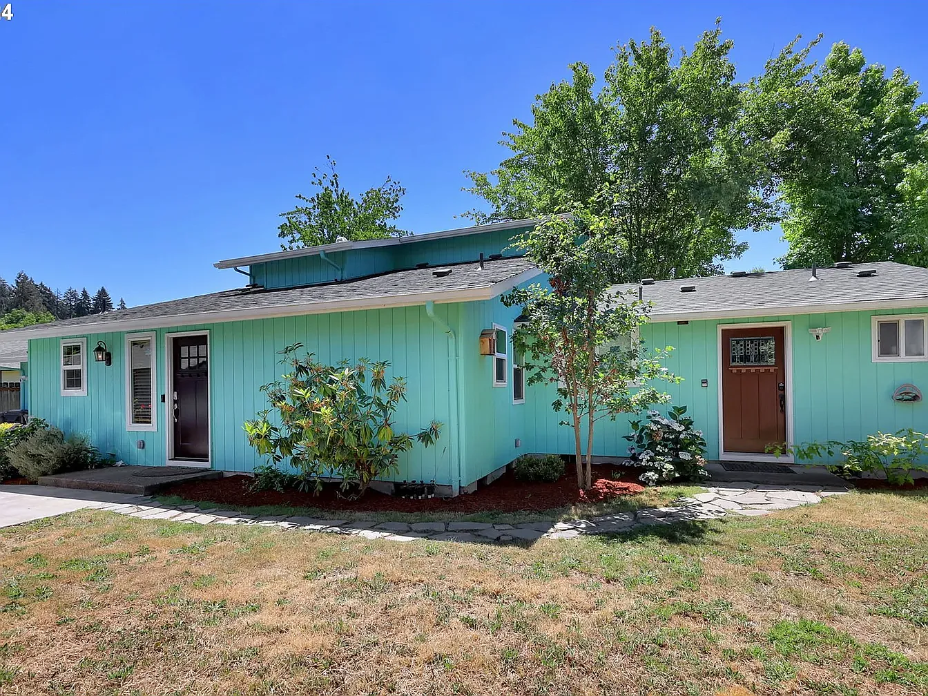Lorella Ave, Eugene — Photo 2
