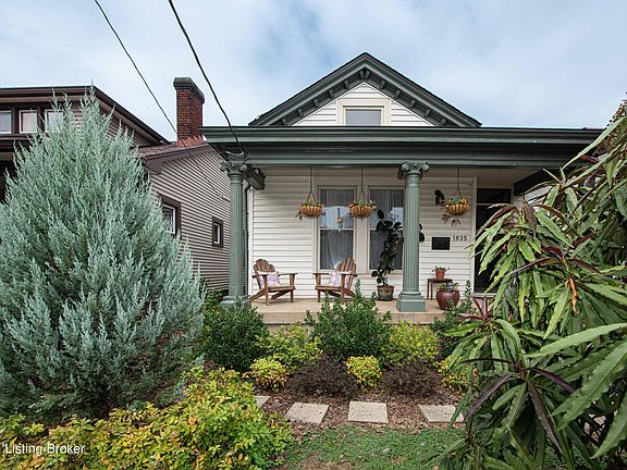 2nd image of 1835 Stevens Ave