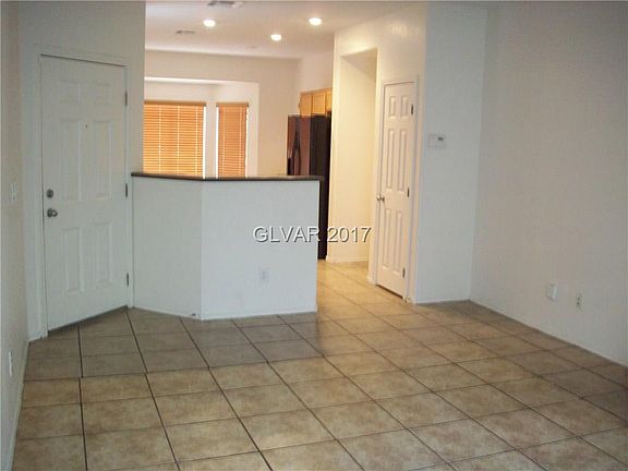 3rd image of 10624 Camel Rock Ct